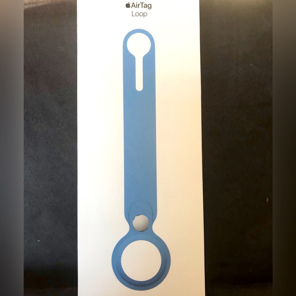 Apple Genuine Leather AirTag Loop NIB